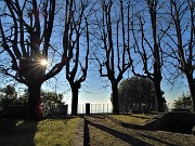 03 Al Parco del Castello di San Viglio baciato dal sole